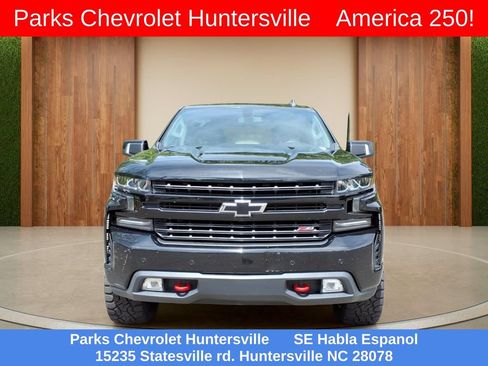 Certified 2020 Chevrolet Silverado 1500 LT Trail Boss w/ Midnight Edition AWD/4WD image 2