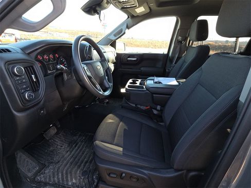 Certified 2025 Chevrolet Silverado 1500 Custom w/ Turbomax Blackout Package image 11