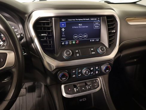 Used 2023 GMC Acadia SLE w/ Driver Convenience Package image 5