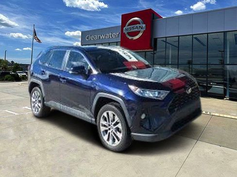 Used 2021 Toyota RAV4 XLE Premium image 1
