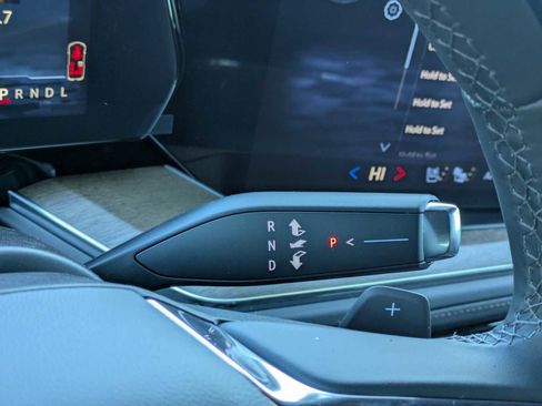 New 2026 Chevrolet Suburban High Country image 31