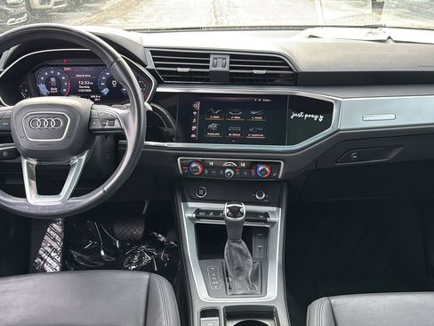 Used 2021 Audi Q3 2.0T Premium w/ Convenience Package image 9