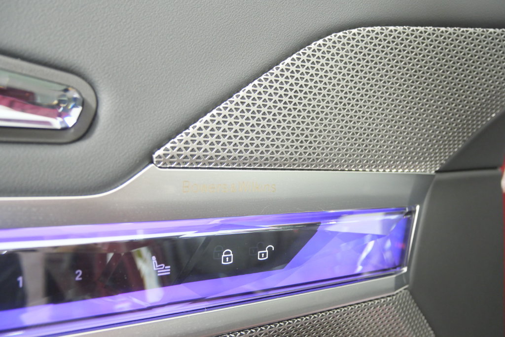 Certified 2026 BMW 740i RWD image 10