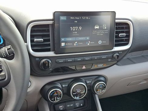 New 2026 Hyundai Venue SEL FWD image 9