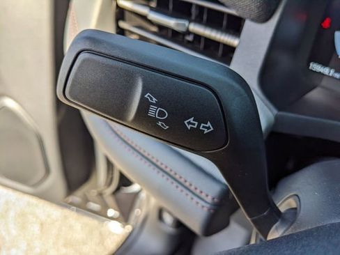 Used 2025 Ford Explorer Active w/ Active Comfort Package image 31