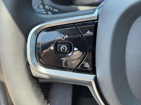 Certified 2023 Volvo XC90 B5 Core w/ Climate Package AWD/4WD image 22