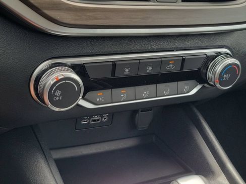 New 2026 Nissan Altima 2.5 SV FWD image 30