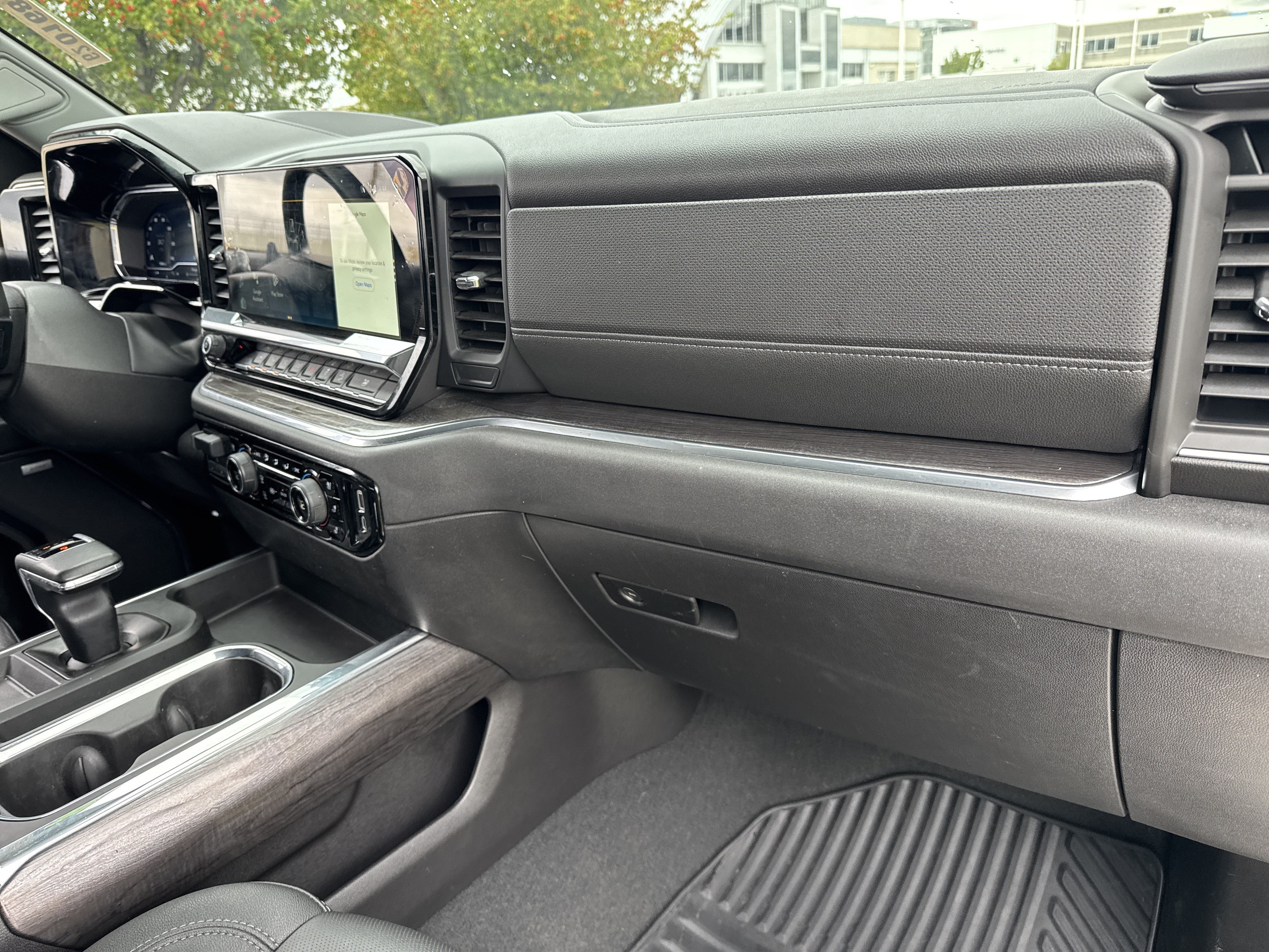 Certified 2024 Chevrolet Silverado 1500 LTZ w/ Technology Package AWD/4WD image 22