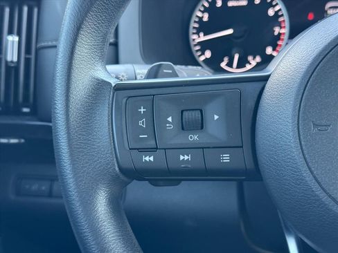 Certified 2024 Nissan Pathfinder S FWD image 17