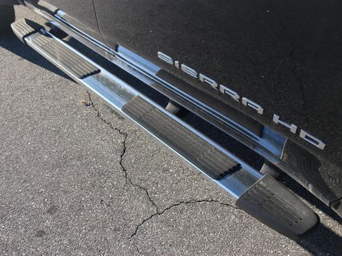 New 2025 GMC Sierra 2500 SLT w/ SLT Premium Package image 11