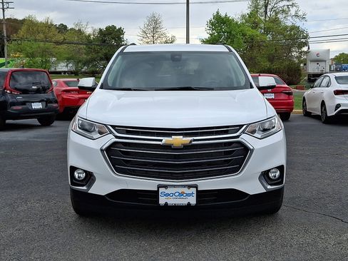 Certified 2020 Chevrolet Traverse LT w/ Driver Confidence II Package AWD/4WD image 2