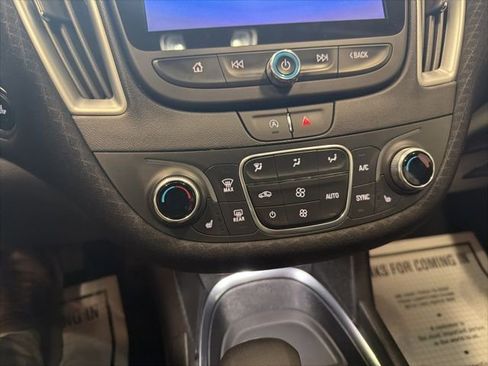 Used 2024 Chevrolet Malibu LT image 22
