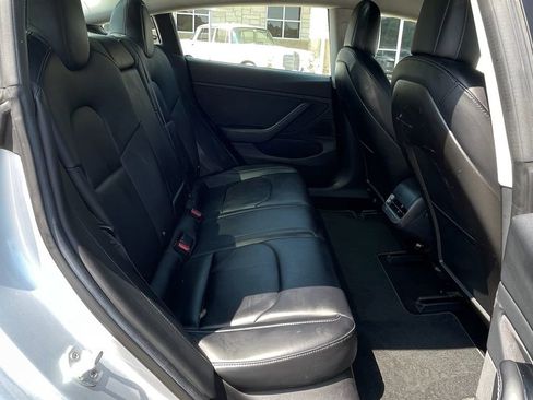 Used 2018 Tesla Model 3 Long Range image 33