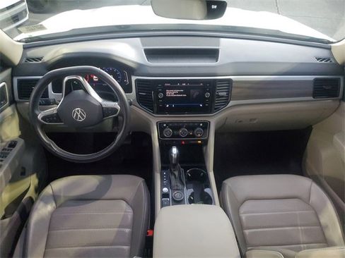 Used 2021 Volkswagen Atlas SEL Premium image 15