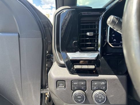 Used 2024 Chevrolet Silverado 1500 High Country w/ High Country Premium Package AWD/4WD image 23