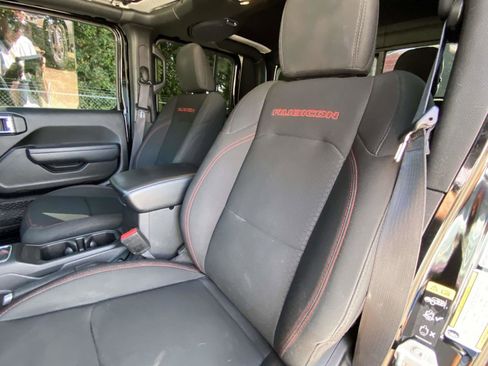 Certified 2022 Jeep Gladiator Rubicon w/ LED Lighting Group image 15