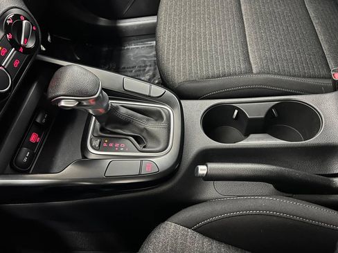 Used 2020 Kia Soul S FWD image 19