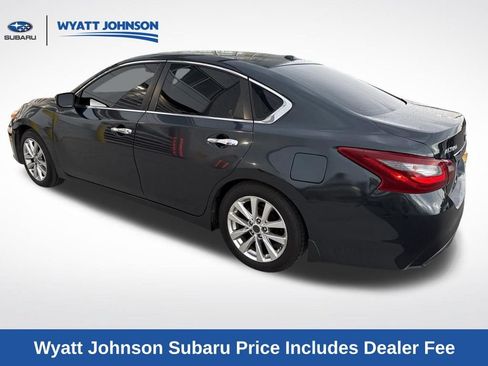 Used 2017 Nissan Altima 2.5 SV FWD image 6
