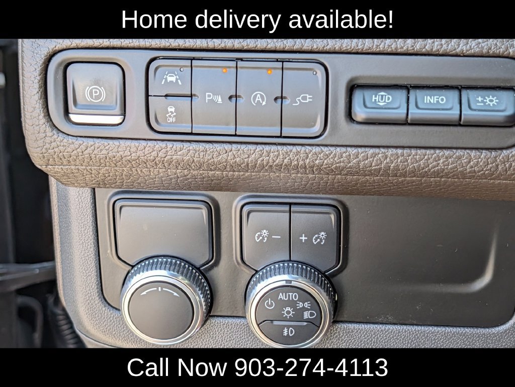 Used 2021 GMC Yukon Denali w/ Denali Premium Package RWD image 28
