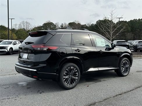 New 2026 Nissan Rogue Platinum image 8