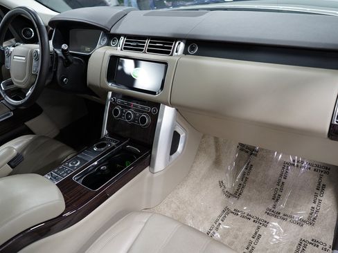 Used 2017 Land Rover Range Rover HSE AWD/4WD image 24