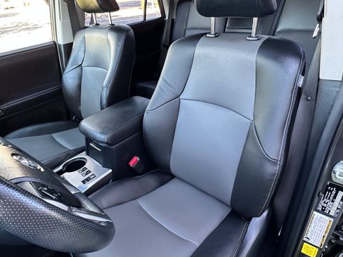 Used 2023 Toyota 4Runner SR5 Premium w/ Moonroof Package AWD/4WD image 20