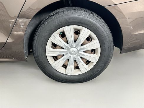 Used 2011 Volkswagen Jetta Sedan FWD image 11