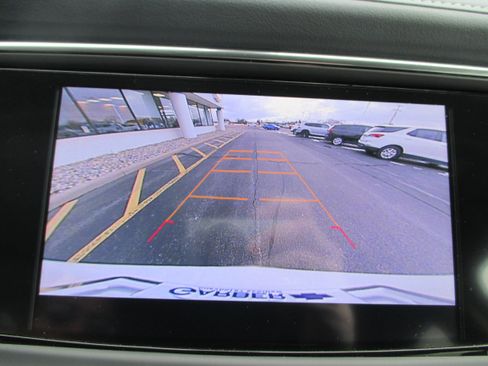 Used 2021 Buick Enclave Essence image 23