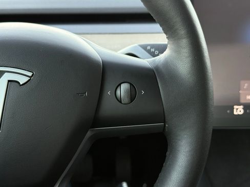 Used 2023 Tesla Model 3 Standard Range image 30