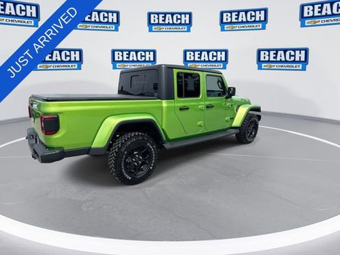 Used 2025 Jeep Gladiator Sport AWD/4WD image 8