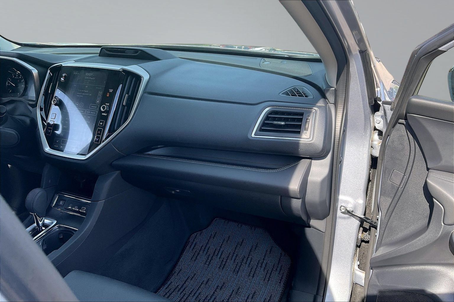 Used 2026 Subaru Ascent Limited AWD/4WD image 15