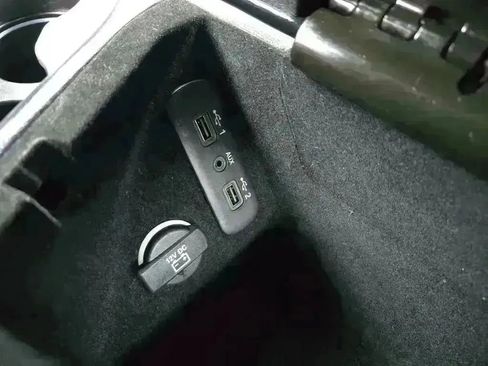 Used 2022 Dodge Challenger SXT w/ Blacktop Package image 16