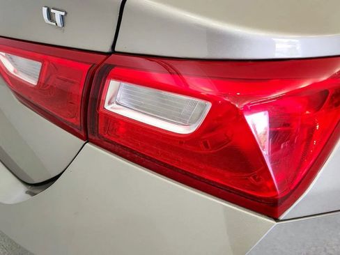 Used 2024 Chevrolet Malibu LT FWD image 32