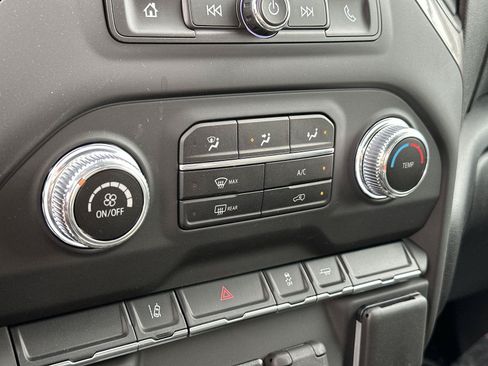 New 2025 GMC Sierra 2500 Pro w/ Convenience Package RWD image 11