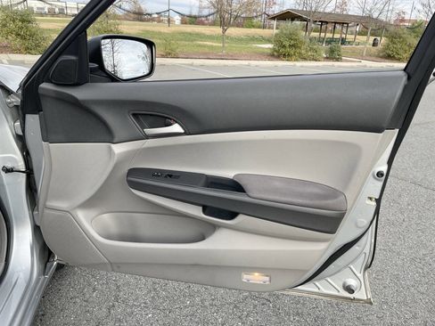 Used 2009 Honda Accord LX image 21