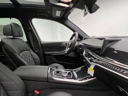 Used 2026 BMW X5 xDrive40i w/ M Sport Package AWD/4WD image 6