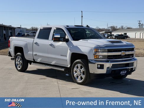 Used 2018 Chevrolet Silverado 2500 LTZ w/ Duramax Plus Package image 2