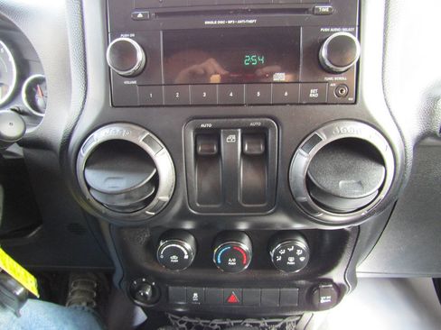 Used 2012 Jeep Wrangler Sport image 13