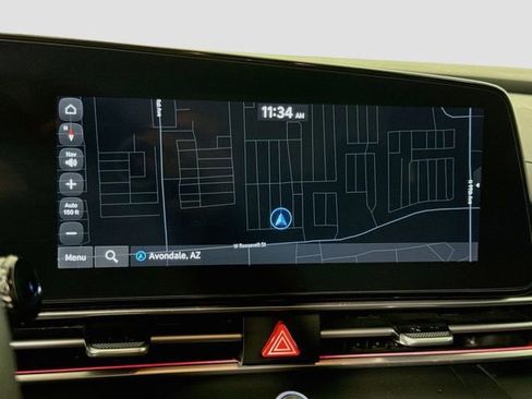 Used 2024 Hyundai Elantra Limited FWD image 13