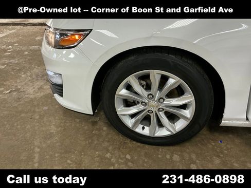 Used 2020 Chevrolet Malibu LT FWD image 11