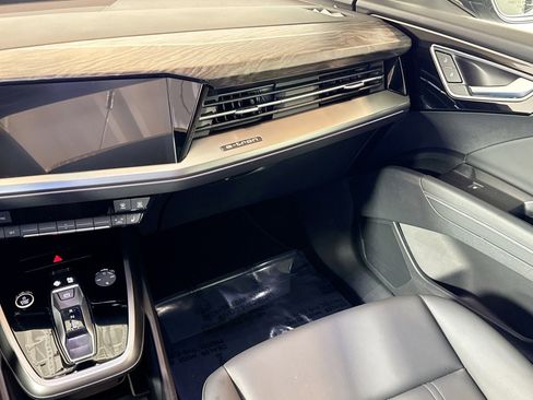 Used 2024 Audi Q4 e-tron Premium Plus image 20