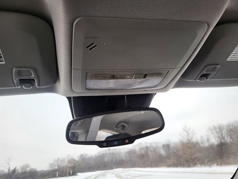 Used 2013 Chevrolet Cruze LS image 21