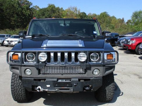Used 2003 HUMMER H2 w/ Preferred Equipment Group image 2