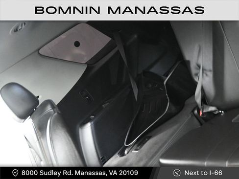 Used 2021 Chevrolet Traverse Premier w/ Redline Edition image 18