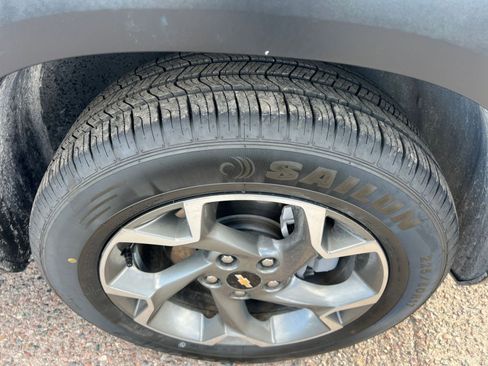 Used 2025 Chevrolet Trax LT image 30