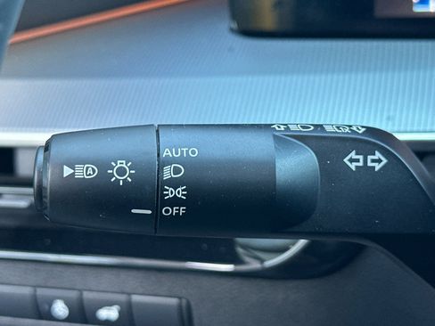 Used 2025 Nissan Murano SL AWD/4WD image 37