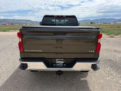 Used 2023 Chevrolet Silverado 1500 LTZ w/ LTZ Premium Package AWD/4WD image 6