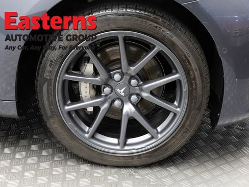 Used 2018 Tesla Model 3 Long Range RWD image 25
