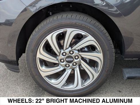 Used 2024 Lincoln Navigator Reserve AWD/4WD image 9