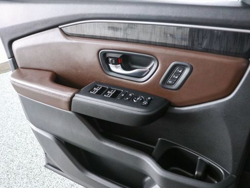 Used 2023 Honda Pilot Elite image 22